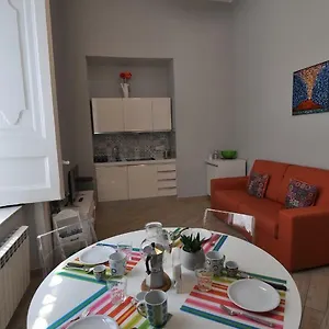 La Casa Di Abbi , Napoli Italia