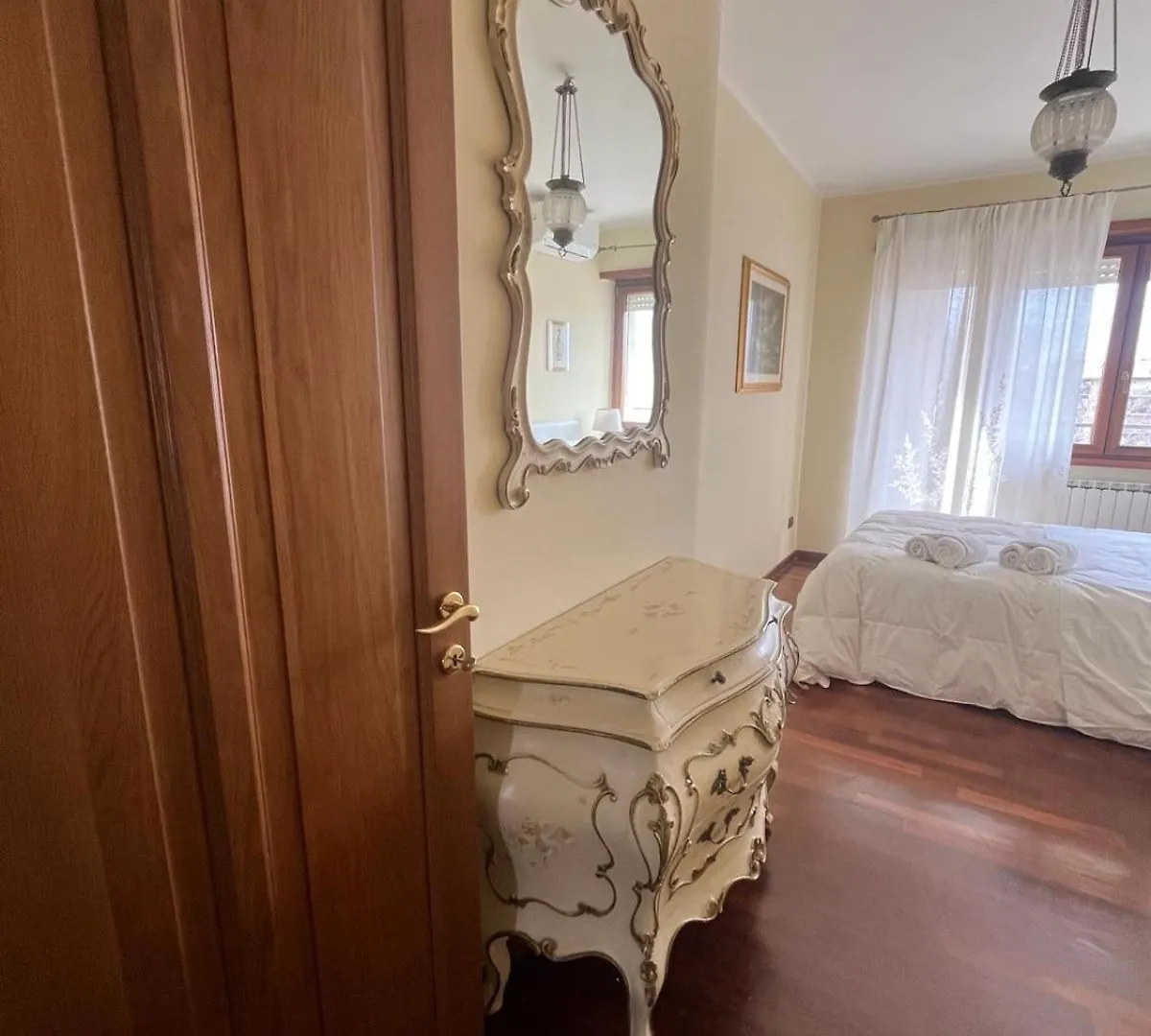 Appia Nuova Lucrezia Apartment Roma 0*,